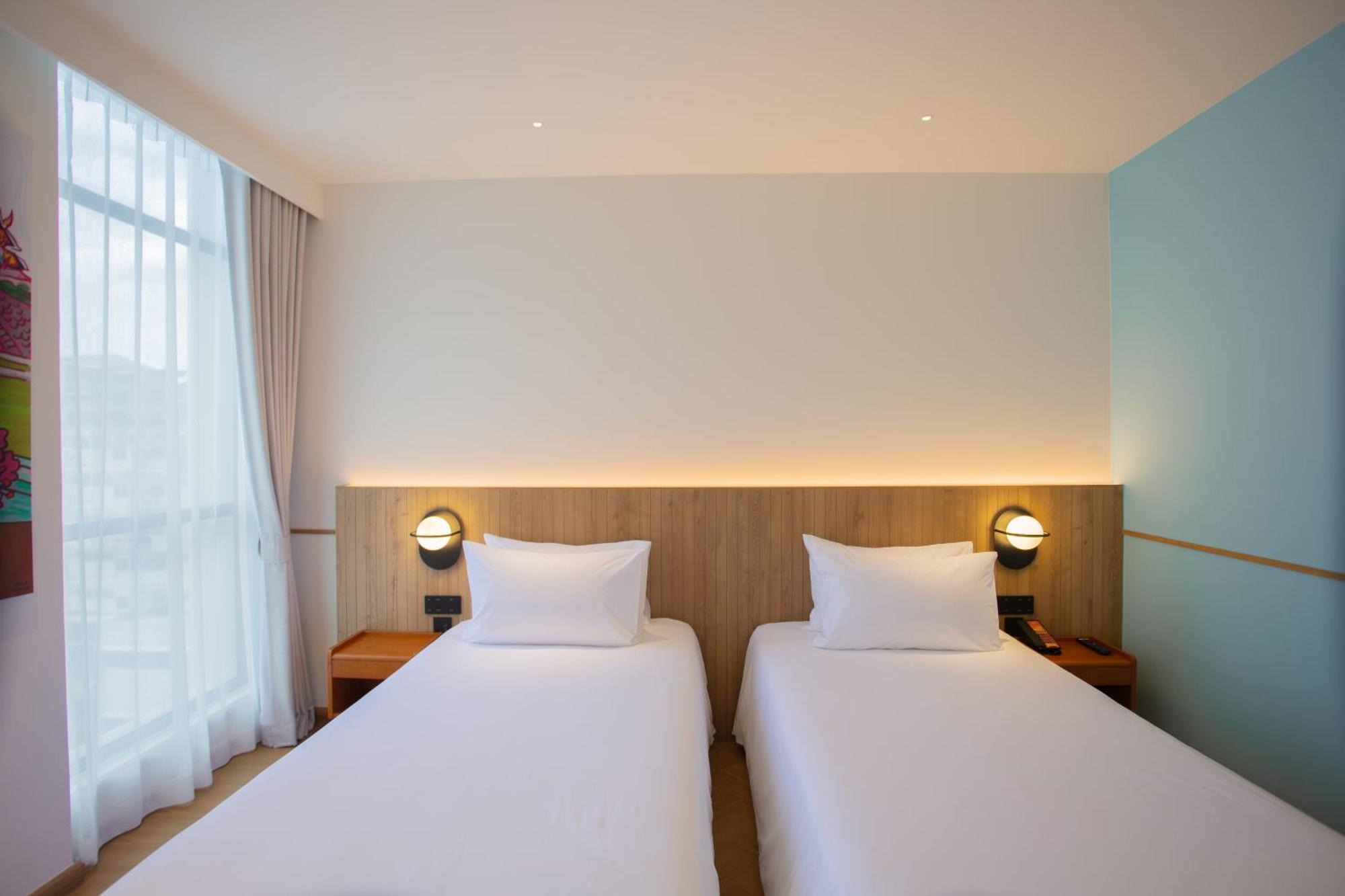 Отель Lub D Chinatown - Steps From Sam Yod Mrt Station